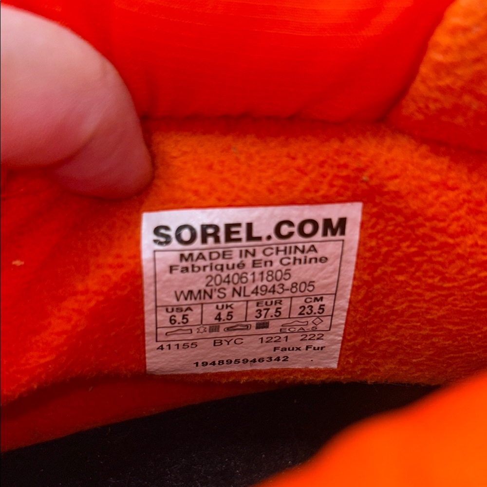 Sorel x prAna Out N About III Puffy Zip Sneaker Boots Orange Wmns 6.5 Waterproof - Picture 11 of 11